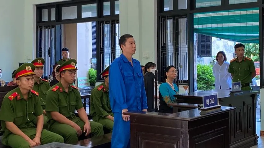 Cựu cán bộ công an nổ súng cướp tiệm vàng tại Thừa Thiên Huế lãnh án tù