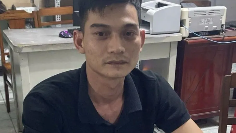 Lên mạng mua súng, đạn về phòng thân