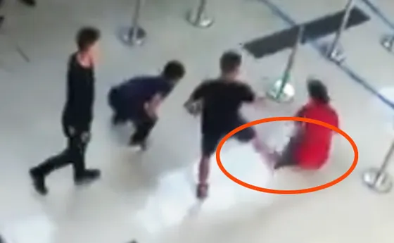 Ngăn chặn hành khách tấn công nhân viên hàng không