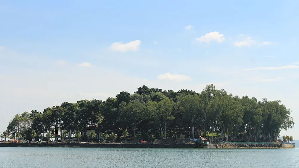 Toàn cảnh đảo Ó