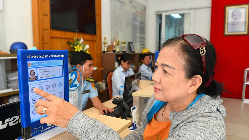 Đột phá vào thái độ công chức