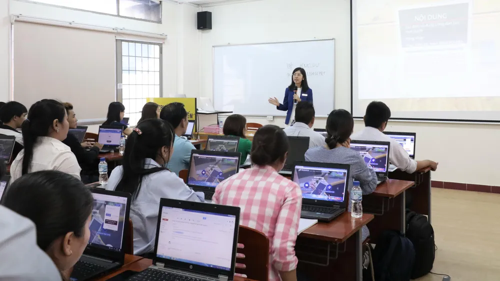 Xây dựng tài nguyên giáo dục mở quốc gia
