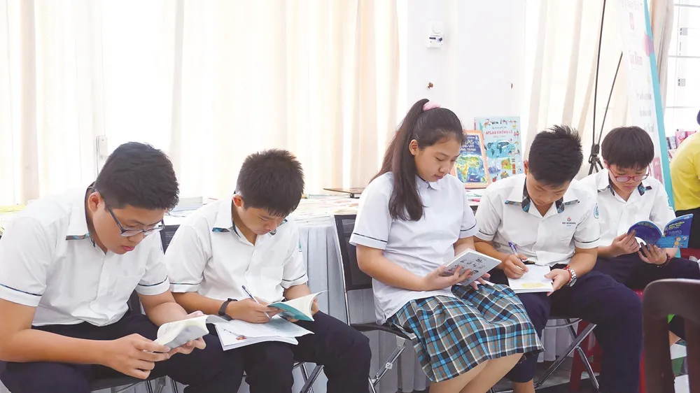 Đọc sách để hình thành nhân cách