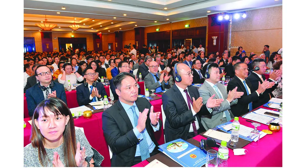 “Bà mối” dắt nhà đầu tư nước ngoài vào TPHCM