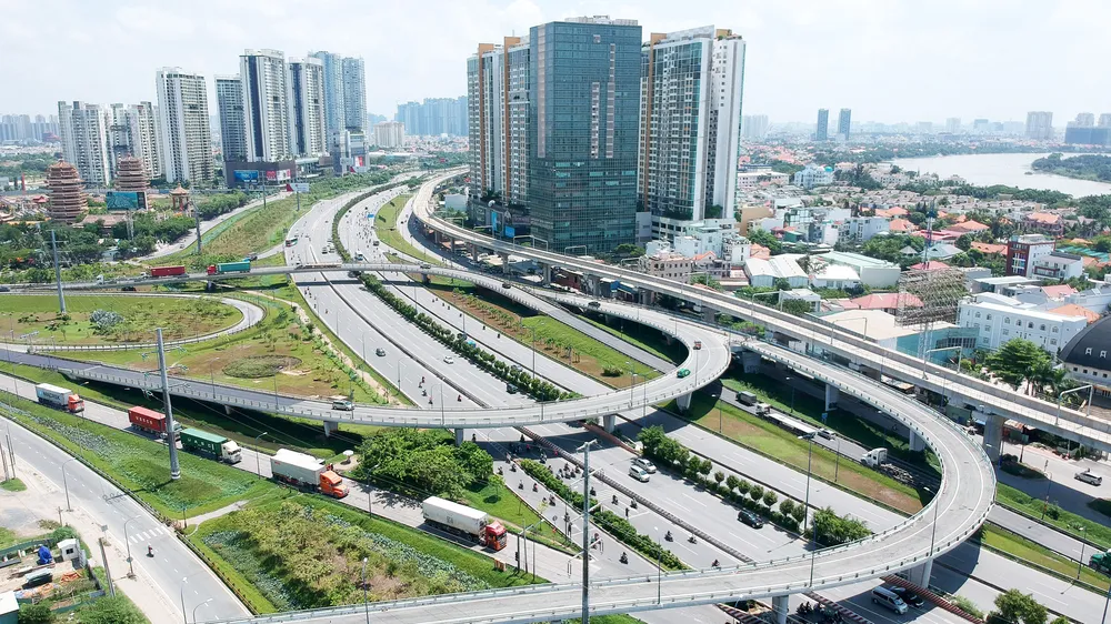 Sức bật hạ tầng khu Đông