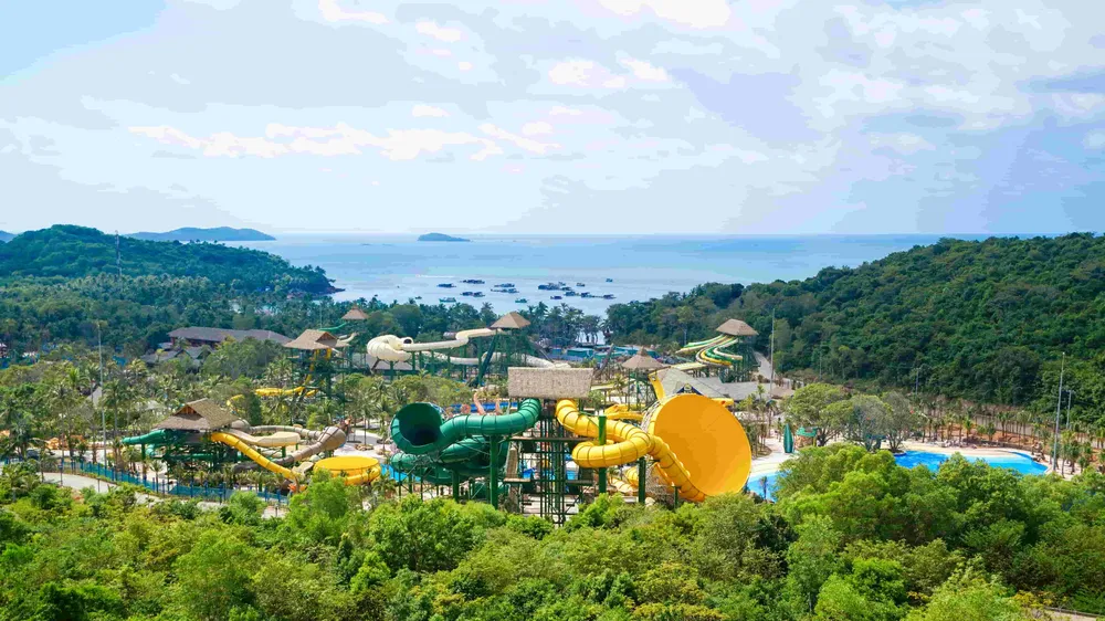 Toàn cảnh Aquatopia Water Park.