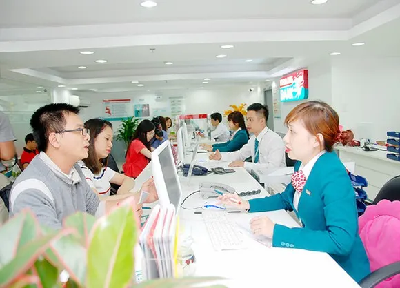 Ngân hàng giảm lãi suất cho nông dân và doanh nghiệp