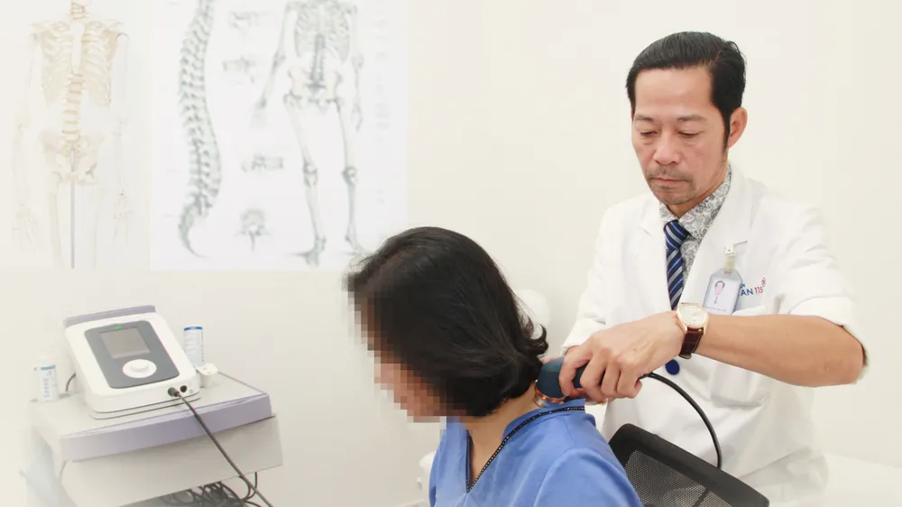 Gần 8 năm mất ngủ do trượt đốt sống cổ