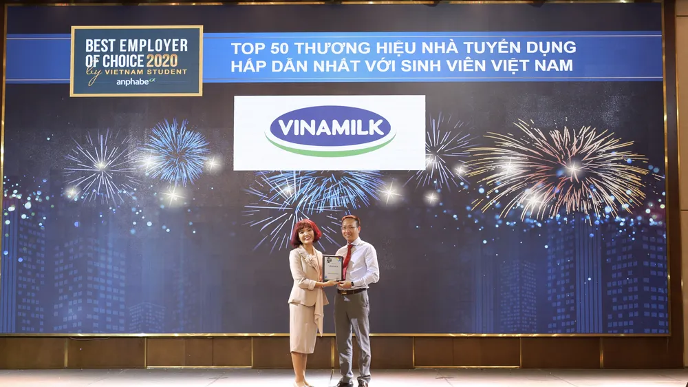 Vinamilk được bình chọn là một trong 50 thương hiệu nhà tuyển dụng hấp dẫn nhất đối với sinh viên Việt Nam 2020 