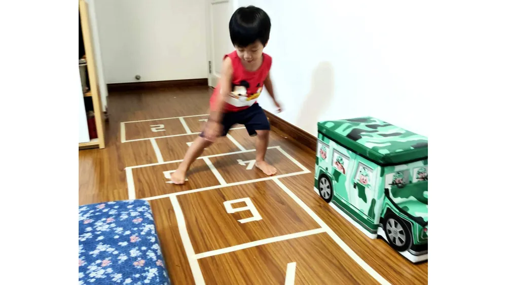 Nhà bạn có gì?