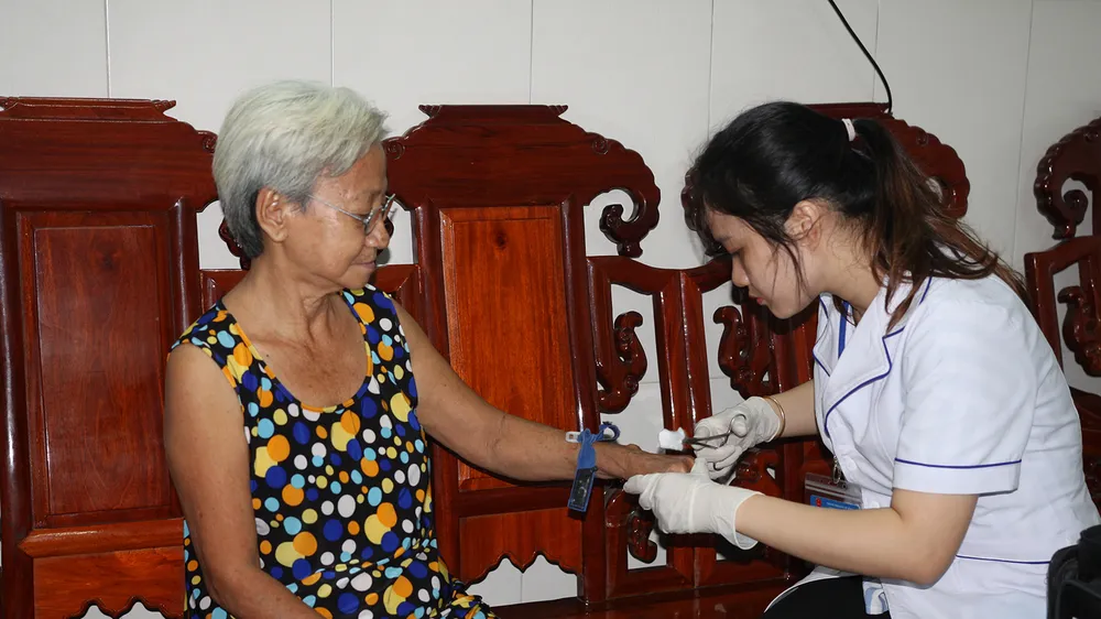 Phòng tránh Covid-19 ở người cao tuổi