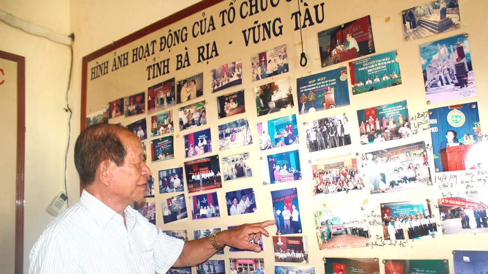Địa chỉ đỏ và những tấm lòng son