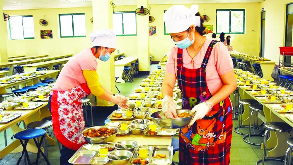 Siết an toàn thực phẩm học đường 