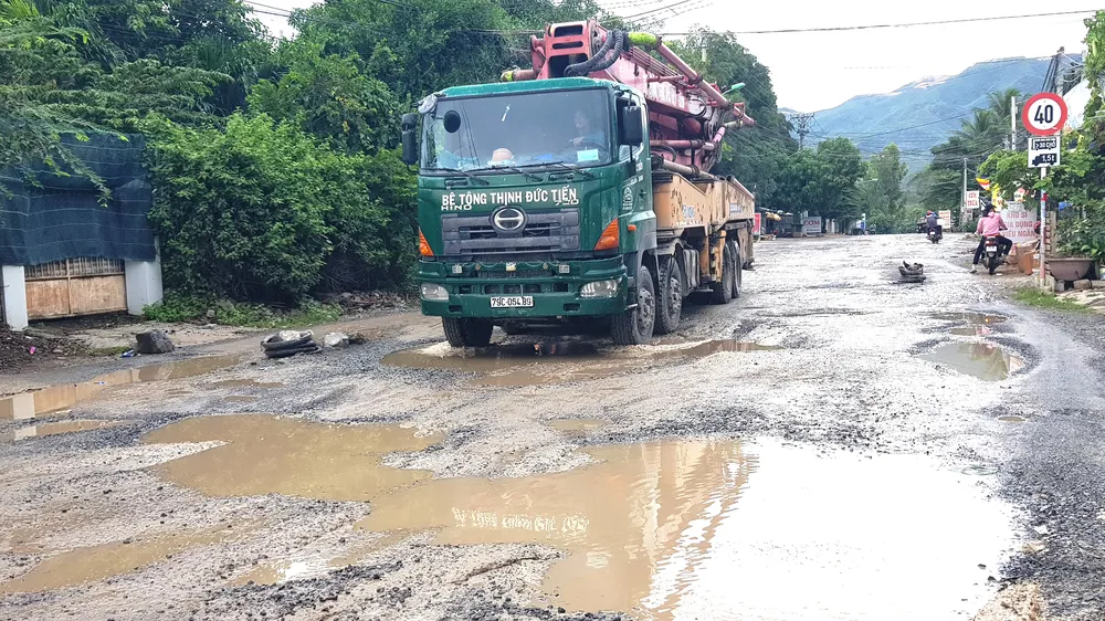  Trạm bê tông “hành” dân
