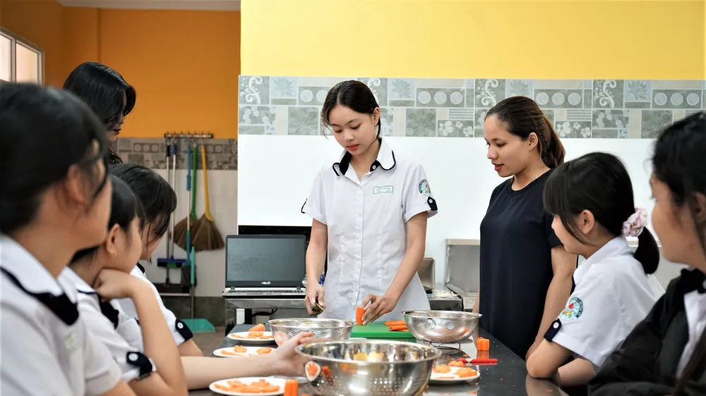 Dạy văn hóa trong trường nghề: Quyết liệt gỡ “nút thắt”
