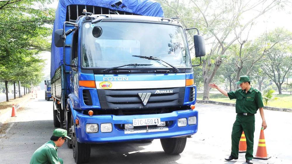 Giải bài toán xe quá tải cuối năm