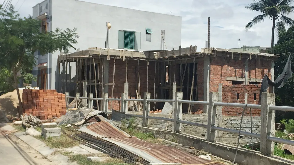 Cách chức một chủ tịch UBND phường để xảy ra xây dựng trái phép