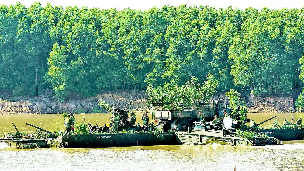 Luyện binh ứng chiến