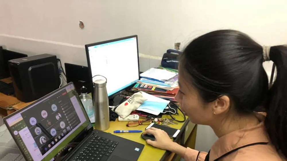 Dạy học online: Không tạo áp lực cho học sinh