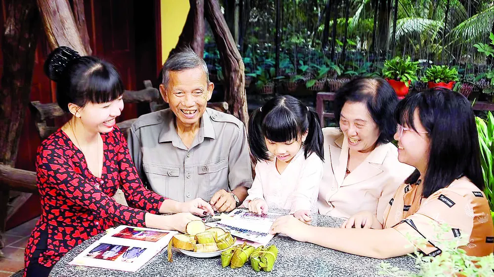 Anh Hai dung dị, tình cảm