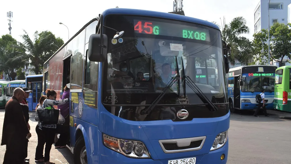 Xã hội hóa triển khai xe buýt mini