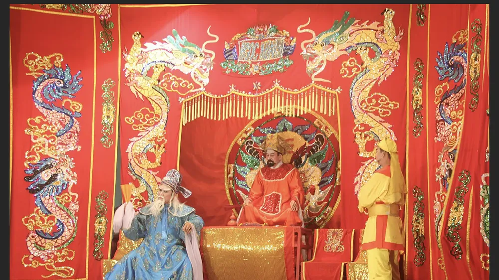 Sau ánh đèn sân khấu - Bài 1: Vinh hoa luống những đoạn trường