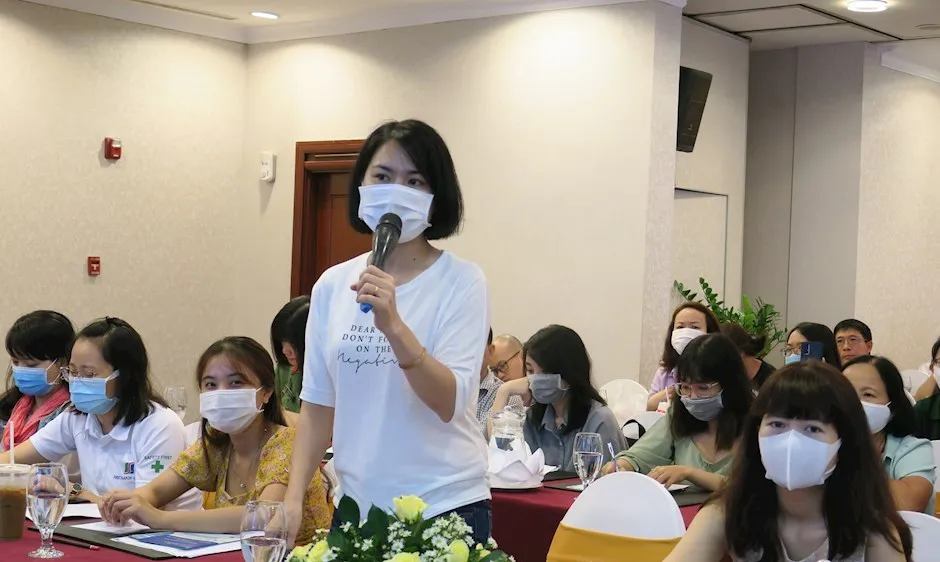 Đại diện doanh nghiệp nêu ý kiến tại hội nghị. Ảnh: hcmcpv.org.vn