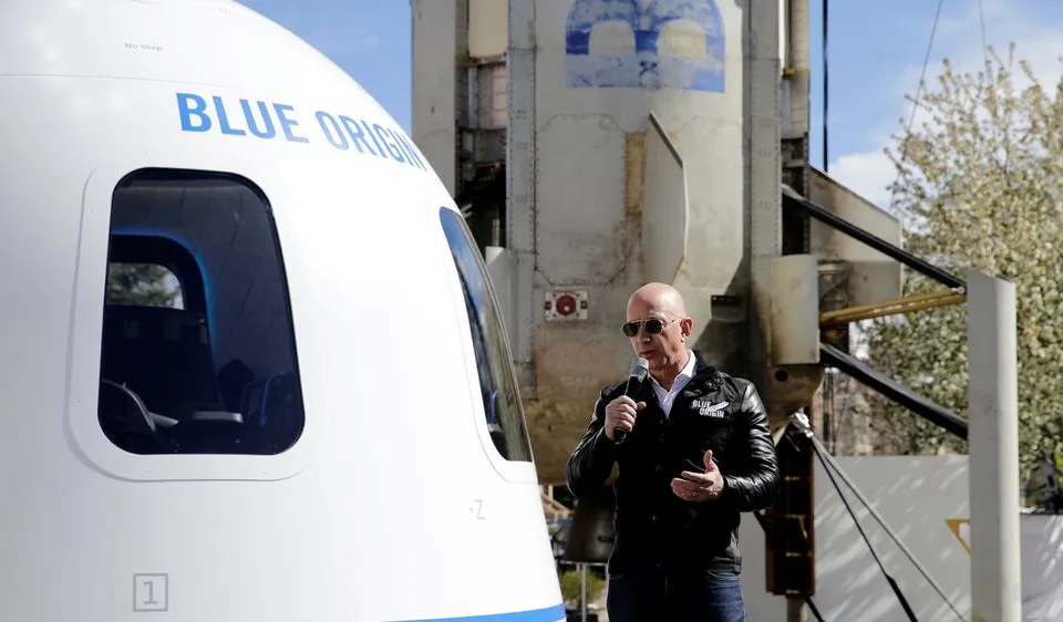 Công ty tên lửa Blue Origin của tỷ phú Jeff Bezos đã sẵn sàng mở bán vé du lịch vũ trụ ở quỹ đạo thấp. Ảnh: REUTERS