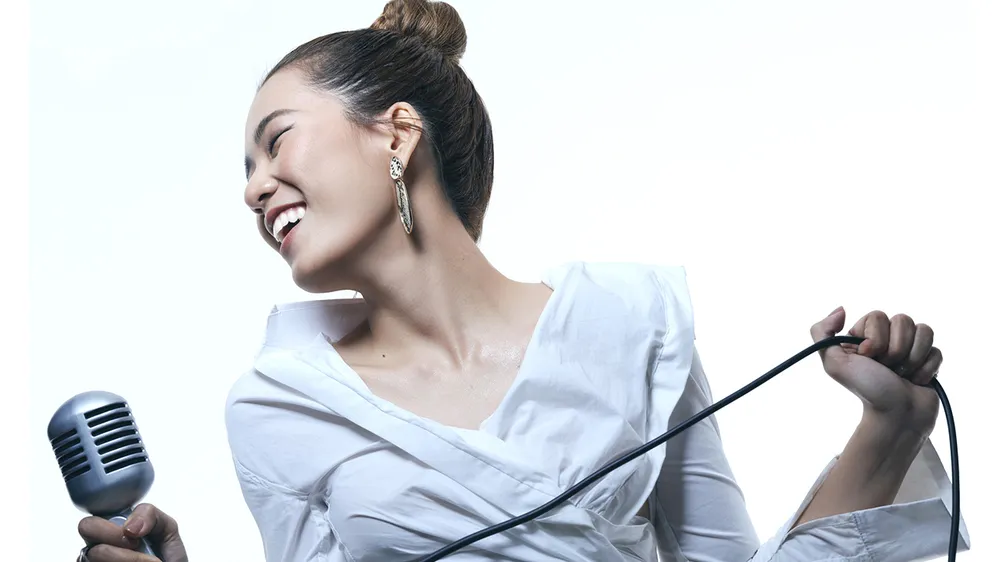  Có một giọng ca Trini đầy nội lực