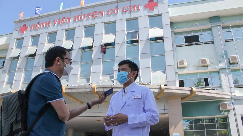 Trao giải báo chí đồng hành cùng công đoàn phòng chống dịch Covid-19
