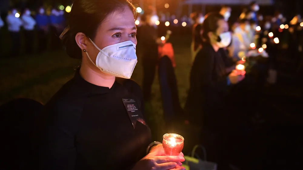 Hãy giữ cho mình ngọn nến