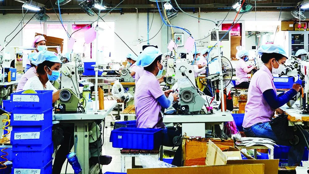 Tết này về hay ở? - Kẻ ở lo lắng, người về lo toan