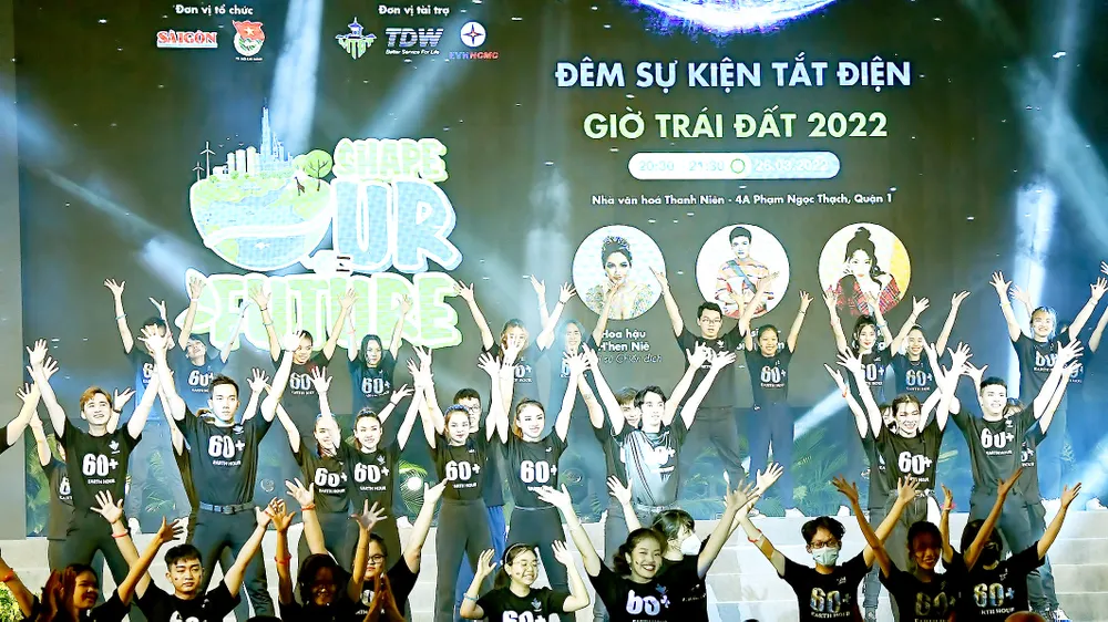 Báo SGGP và Thành đoàn TPHCM hưởng ứng Chiến dịch Giờ Trái đất 2022: Kiến tạo tương lai của chúng ta