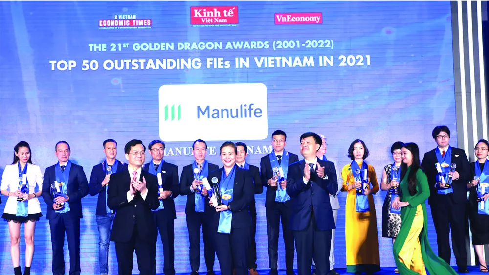 Manulife Việt Nam được vinh danh về dịch vụ và sản phẩm sức khỏe số hóa 