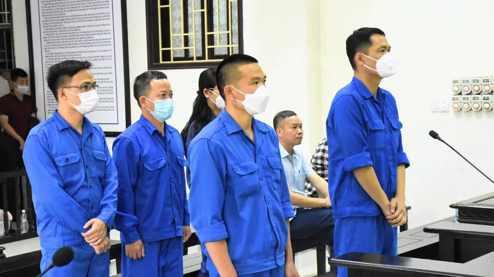 Các bị cáo tại phiên tòa