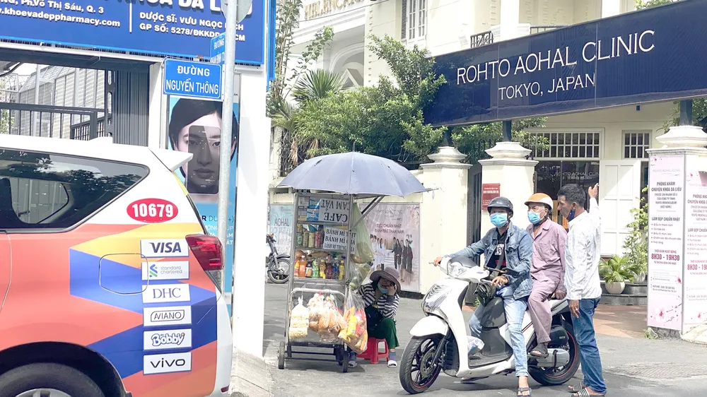 “Cò” bệnh viện lại lộng hành