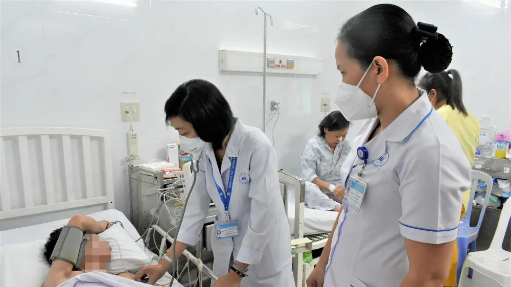 Nguy cơ đột qụy khi gắng sức chơi thể thao