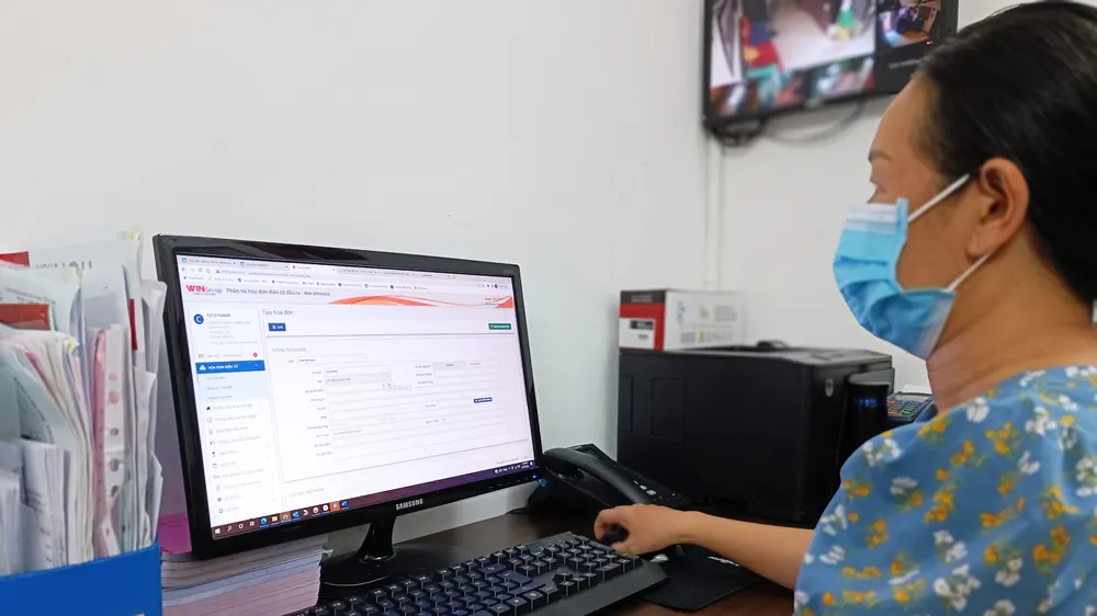 Từ 1-7, tất cả doanh nghiệp phải sử dụng hóa đơn điện tử: Nhiều tiện ích, chống gian lận