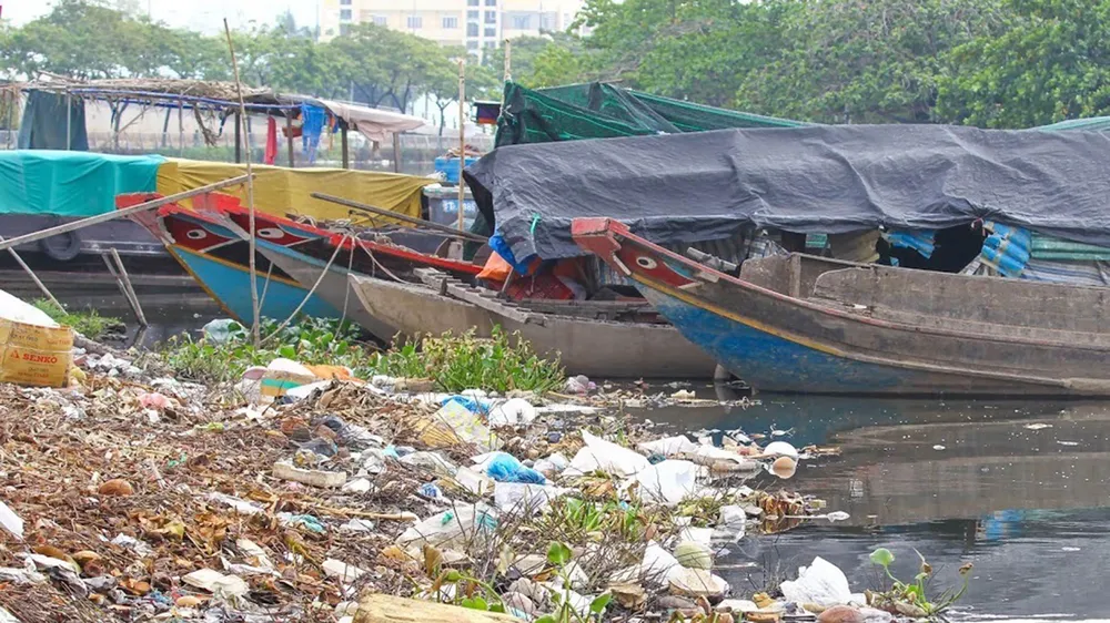Thu gom, vận chuyển, xử lý rác thải còn bất cập