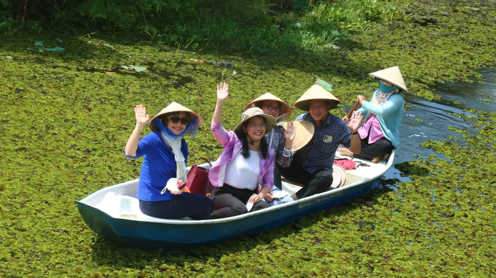 Bổ sung nguồn nhân lực cho ngành du lịch