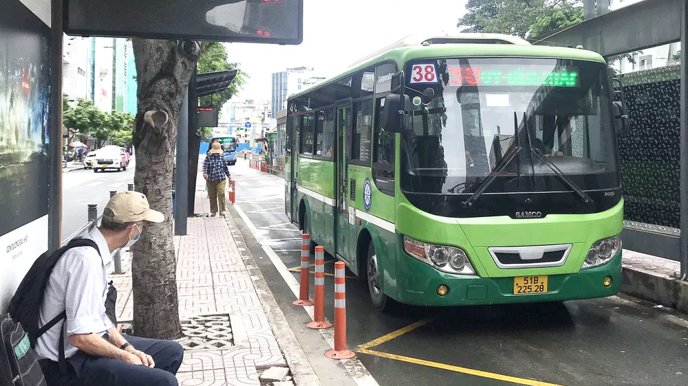 Không chỉ chuyện xe buýt