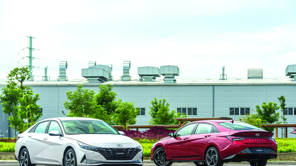 Hyundai Elantra thế hệ hoàn toàn mới chính thức ra mắt thị trường Việt Nam 