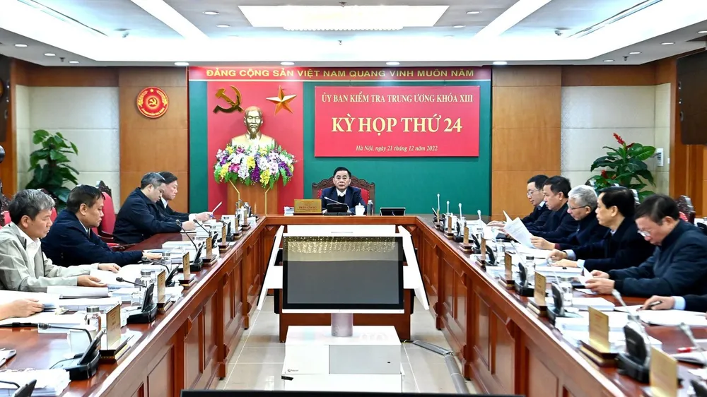 Kỷ luật và đề nghị kỷ luật tập thể cùng nhiều lãnh đạo, nguyên lãnh đạo Bộ Ngoại giao