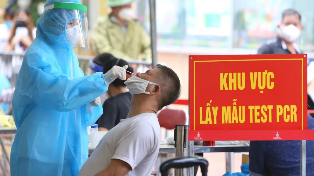 Chuyển 3 nội dung mua sắm thiết bị y tế, thuốc phòng chống dịch Covid-19 sang Bộ Công an 