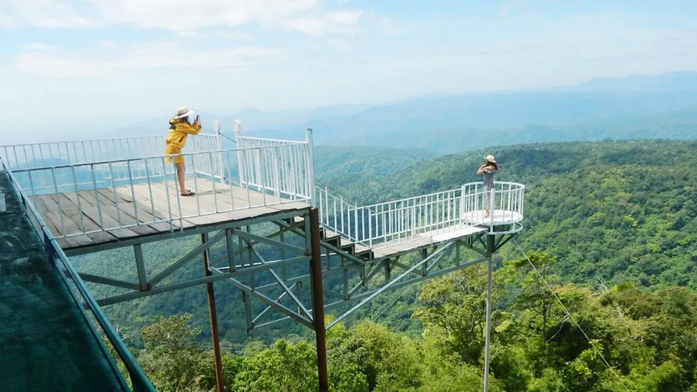 Bình Thuận: Tái diễn lấn chiếm, xây dựng không phép trên đèo Đại Ninh