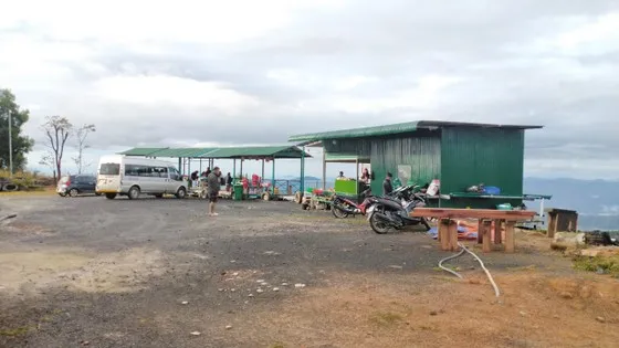 Công trình không phép trên đèo Đại Ninh (Bình Thuận): Chuyển cơ quan có thẩm quyền xử lý