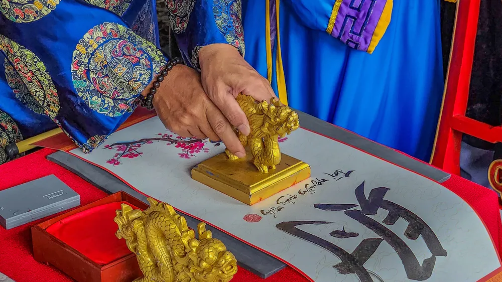 Khai ấn chúc xuân