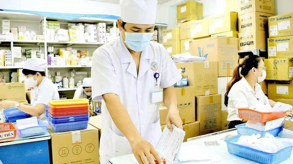 Gia hạn đăng ký lưu hành 8.880 loại thuốc, sinh phẩm y tế