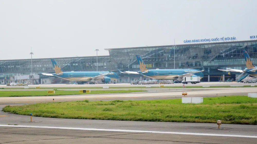 Ngăn khỉ vàng tái xâm nhập sân bay Nội Bài