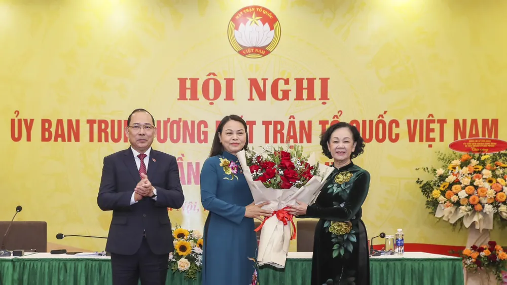 Nguyên Bí thư Tỉnh ủy Ninh Bình làm Phó Chủ tịch – Tổng Thư ký Ủy ban Trung ương MTTQ Việt Nam 